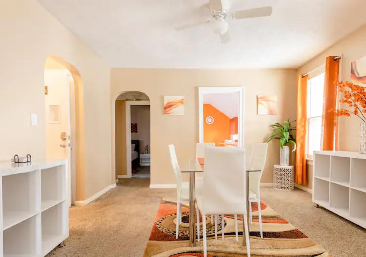 Villa La Naranja Retreat - Cozy Duplex Near Downtown With Parking, 300 Mb Wifi & Self Check In à Cleveland Extérieur photo