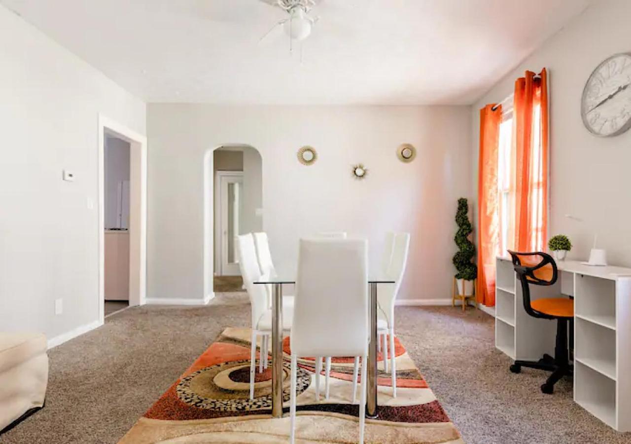 Villa La Naranja Retreat - Cozy Duplex Near Downtown With Parking, 300 Mb Wifi & Self Check In à Cleveland Extérieur photo