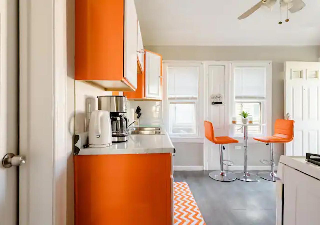 Villa La Naranja Retreat - Cozy Duplex Near Downtown With Parking, 300 Mb Wifi & Self Check In à Cleveland Extérieur photo