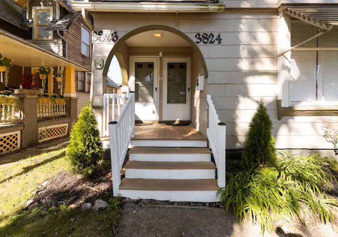 Villa La Naranja Retreat - Cozy Duplex Near Downtown With Parking, 300 Mb Wifi & Self Check In à Cleveland Extérieur photo