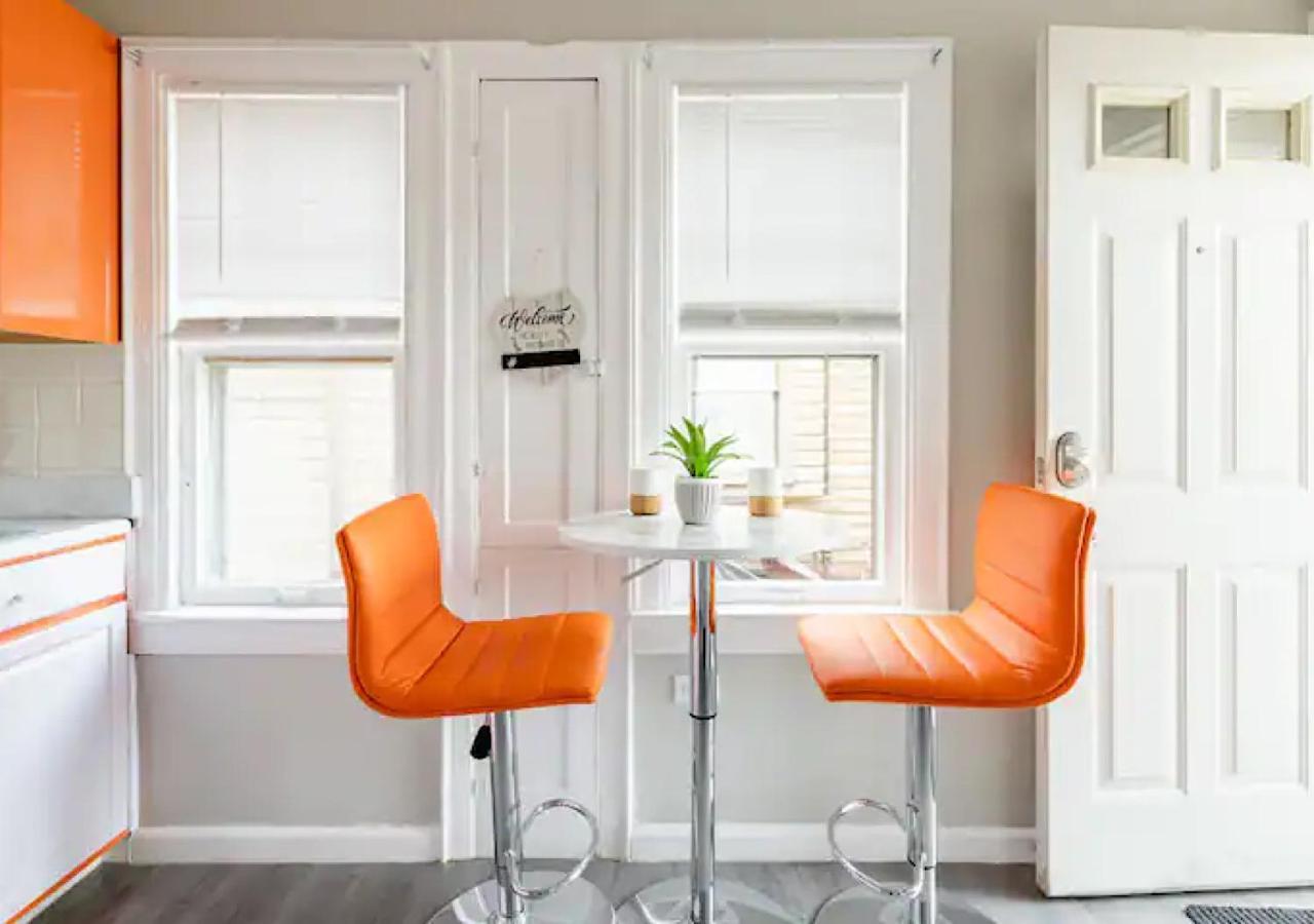 Villa La Naranja Retreat - Cozy Duplex Near Downtown With Parking, 300 Mb Wifi & Self Check In à Cleveland Extérieur photo