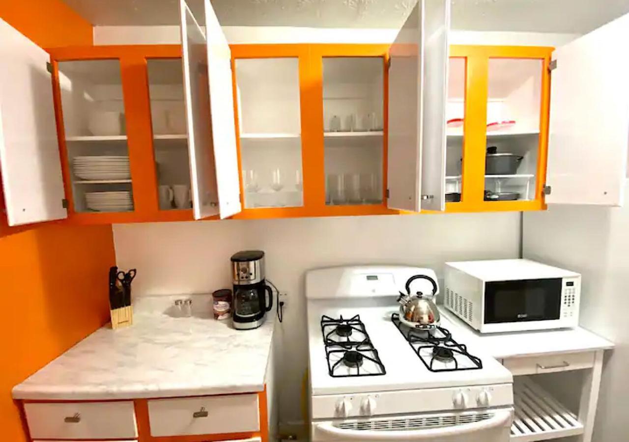 Villa La Naranja Retreat - Cozy Duplex Near Downtown With Parking, 300 Mb Wifi & Self Check In à Cleveland Extérieur photo