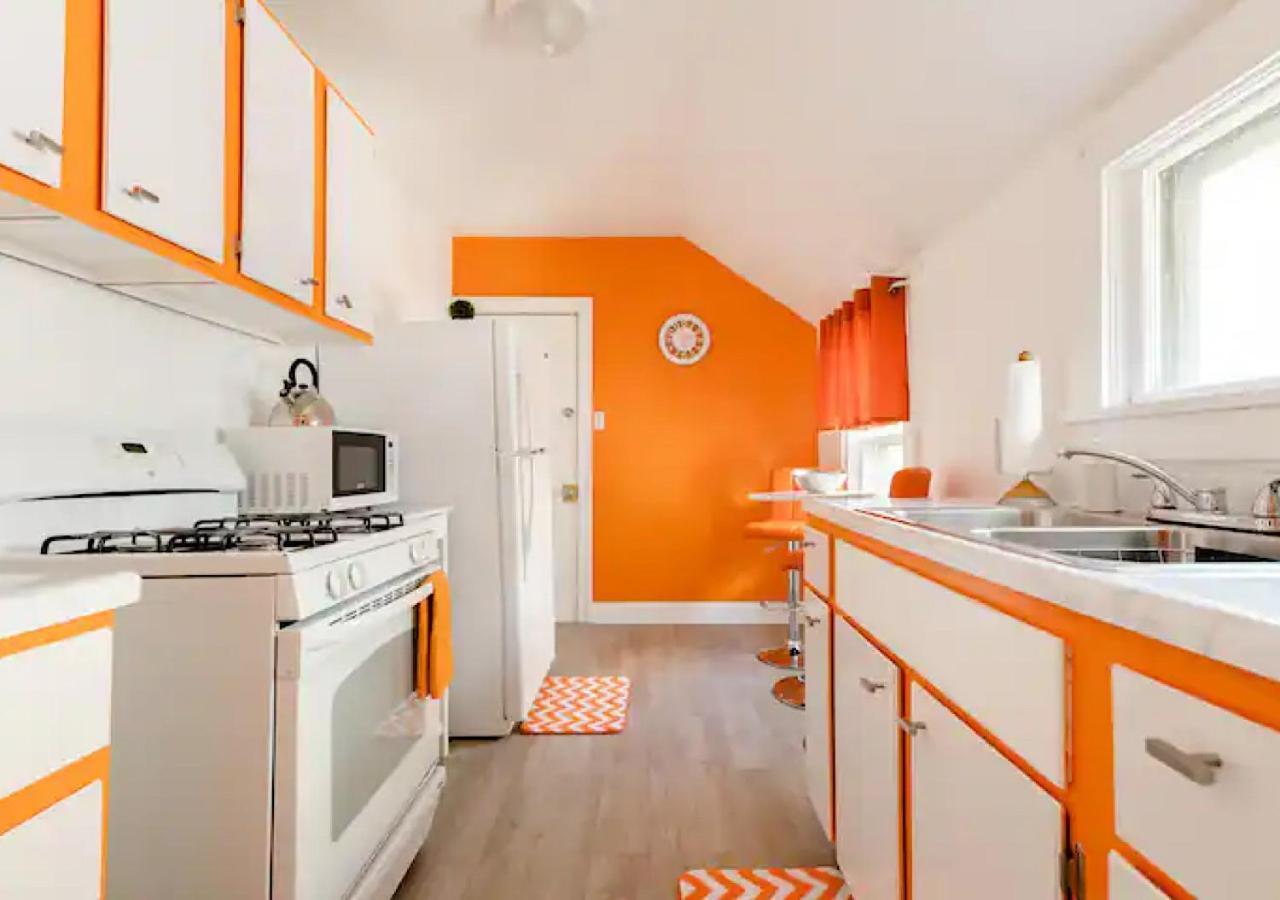 Villa La Naranja Retreat - Cozy Duplex Near Downtown With Parking, 300 Mb Wifi & Self Check In à Cleveland Extérieur photo